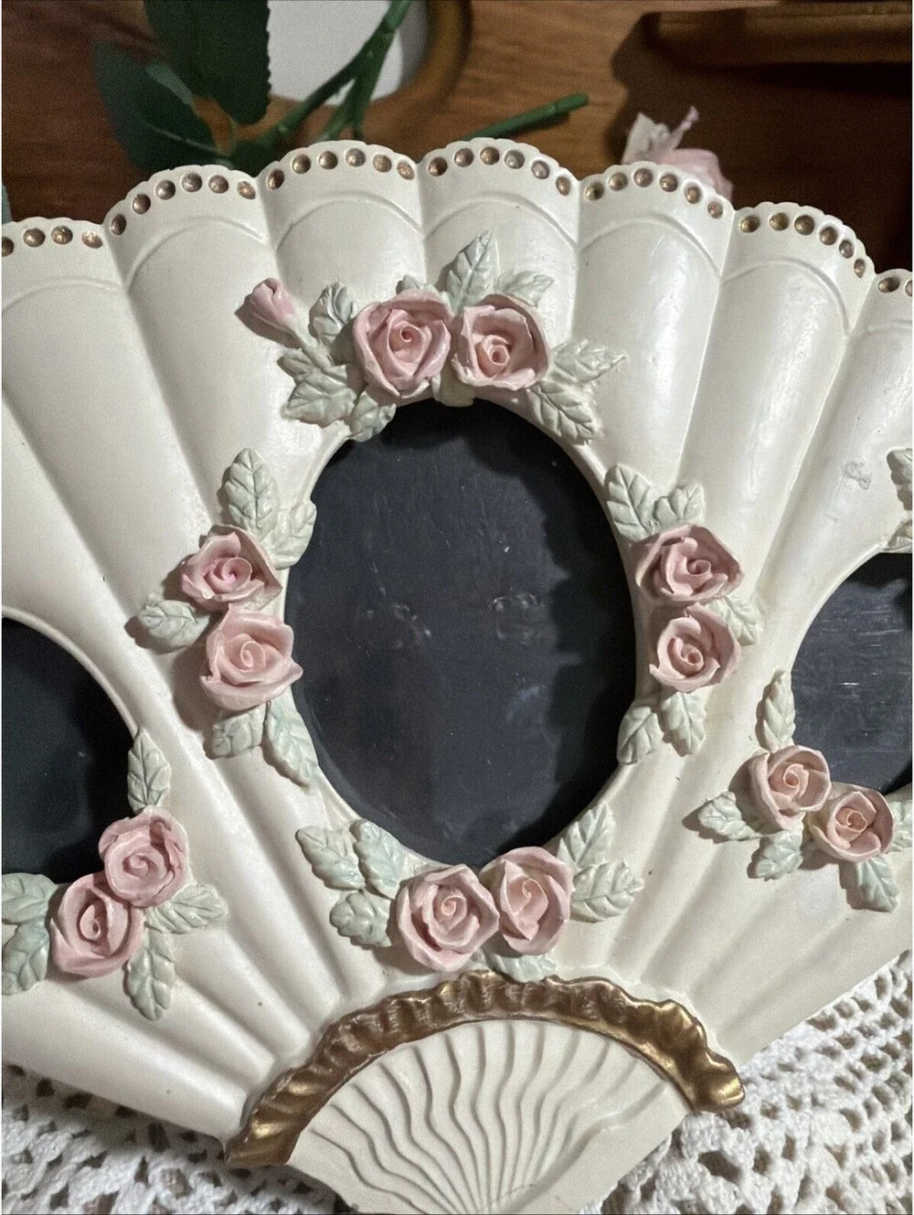 Vintage Victorian Style Picture Frame Womens Floral Fan Roses 3 Photos Cottage